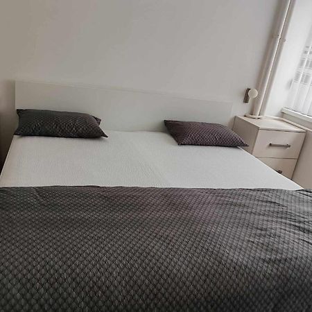 Apartmán Tina Karlovac Exteriér fotografie