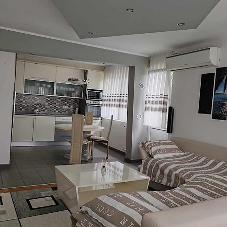 Apartmán Tina Karlovac Exteriér fotografie