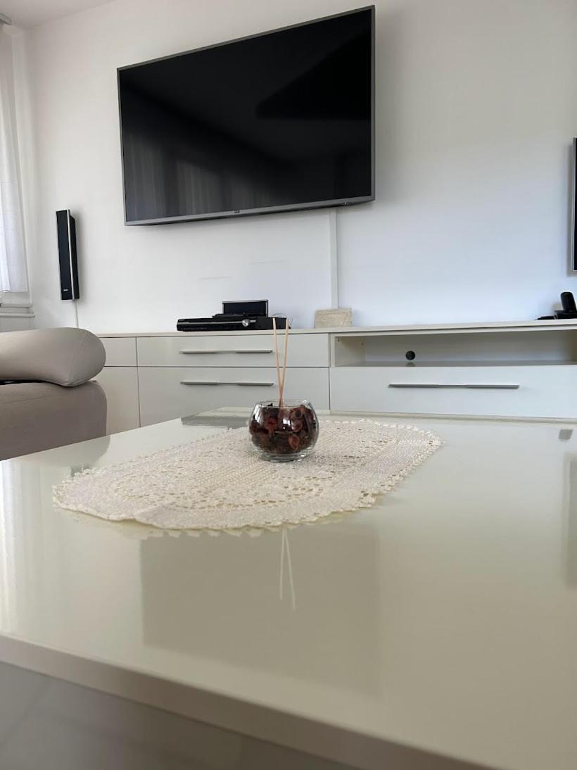 Apartmán Tina Karlovac Exteriér fotografie